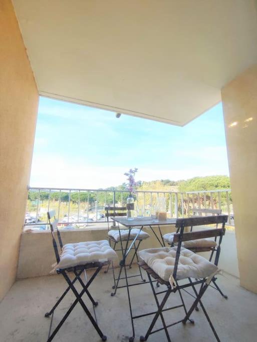 L'Escapade : Charmant T2 -Parking Gratuit, Piscine, Wifi, Clim Gruissan Exterior foto